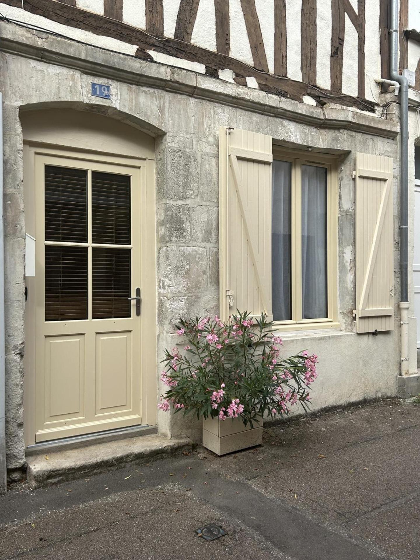 דירות אוקזר L'Annexe De L'Abbaye מראה חיצוני תמונה